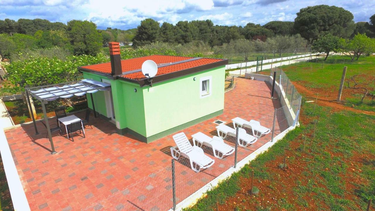 Villa Pinija Fazana Bagian luar foto